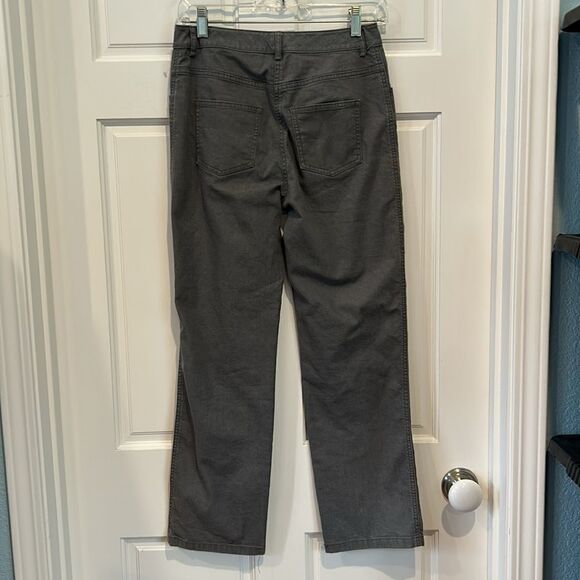 St.John gray, five package jeans, straight leg size 2 - Picture 4 of 11